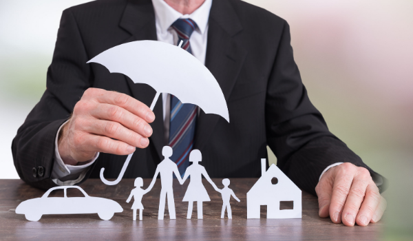 Market insurance products without promising the lowest price